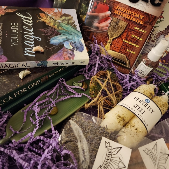 Small Beginners Mystery Witchcraft Supply Box - Picture 3 of 6